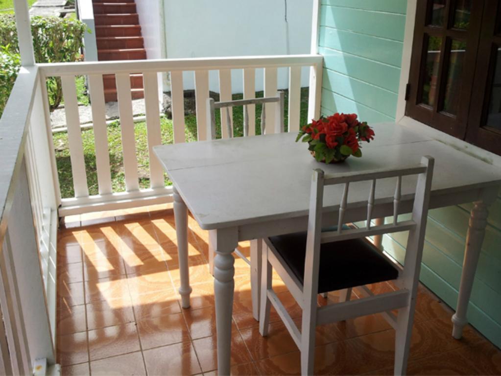 Chez Ophelia Cottage Apartments Roseau Quarto foto